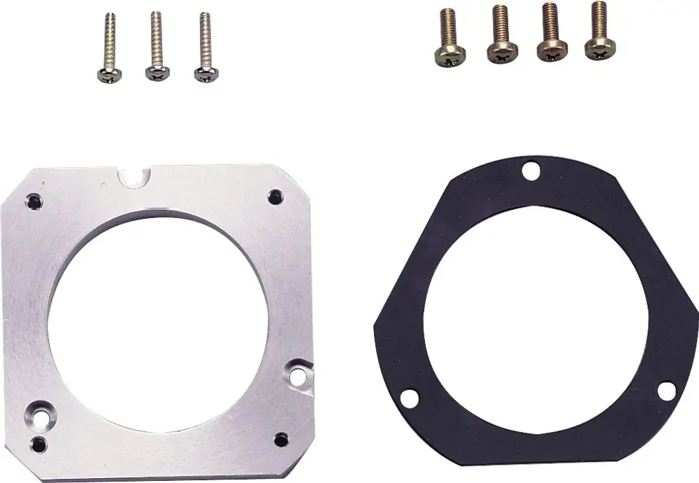 Adapter aus Aluminium mit einer Gummidichtung, begleitet von sechs Schrauben für die Montage. Geeignet für Anwendungen, in denen Abgaszubehör von Bosch benötigt wird.
